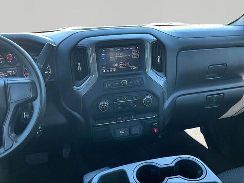 Used 2020 Chevrolet Silverado 1500 Custom w/ Custom Value Package AWD/4WD image 10