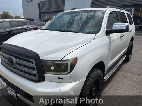 Used 2011 Toyota Sequoia Platinum AWD/4WD image 20