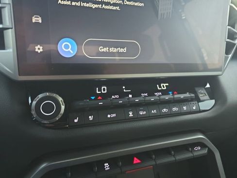 Used 2025 Toyota Tundra Limited image 23