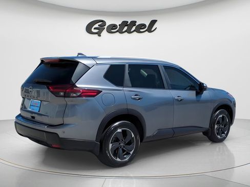 Certified 2025 Nissan Rogue SV w/ SV Premium Package image 5