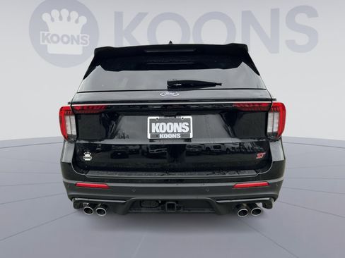 New 2026 Ford Explorer ST w/ Sun And Sound Package image 5