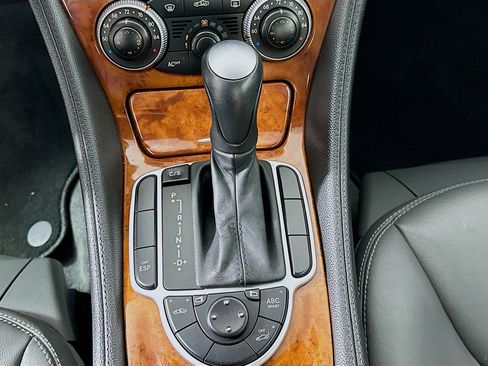 Used 2004 Mercedes-Benz SL 500 image 22