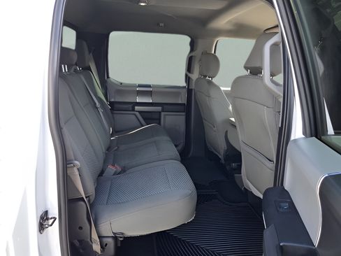 Used 2019 Ford F150 XLT w/ Equipment Group 302A Luxury AWD/4WD image 14