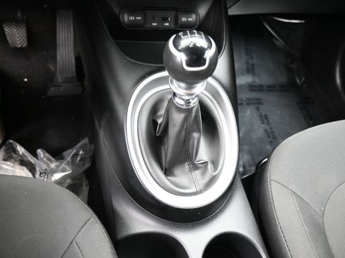 Used 2014 Kia Soul FWD image 14