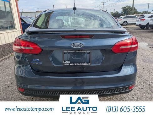 Used 2018 Ford Focus Titanium FWD image 4