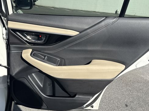 Used 2022 Subaru Outback Limited image 21