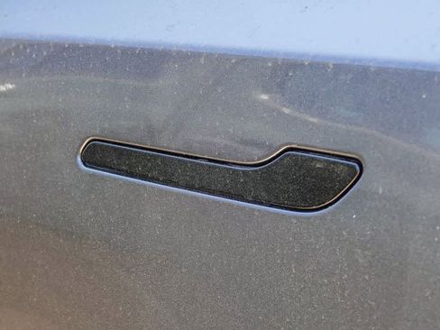 Used 2023 Tesla Model Y Long Range AWD/4WD image 16