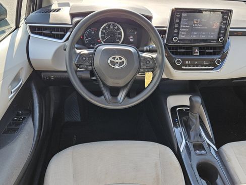 Used 2021 Toyota Corolla LE image 13