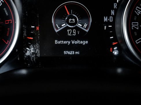 Used 2018 Dodge Challenger R/T Scat Pack RWD image 26