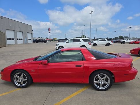 Used 1996 Chevrolet Camaro Z28 RWD image 8