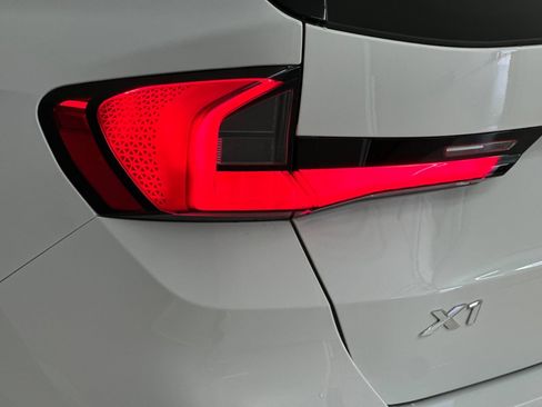 New 2026 BMW X1 xDrive28i w/ Convenience Package AWD/4WD image 12