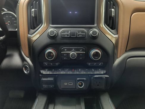 Used 2021 Chevrolet Silverado 3500 High Country w/ Z71 Off-Road Package AWD/4WD image 15