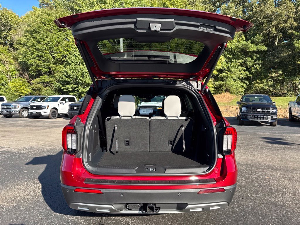 New 2027 Ford Explorer Active w/ Active Comfort Package AWD/4WD image 6