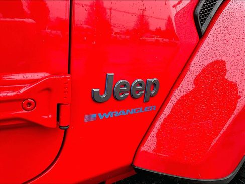 Used 2024 Jeep Wrangler Sport S w/ Convenience Group AWD/4WD image 29