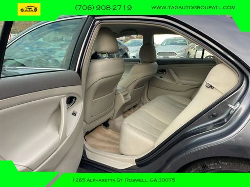 Used 2010 Toyota Camry XLE FWD image 10
