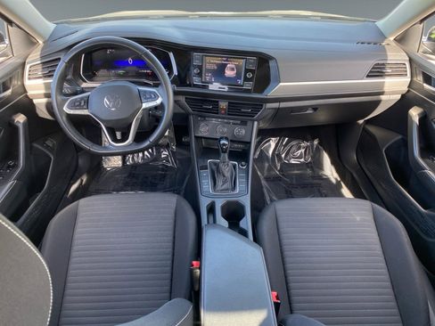 Used 2024 Volkswagen Jetta S image 10