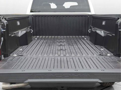 New 2026 Toyota Tacoma SR5 AWD/4WD image 19