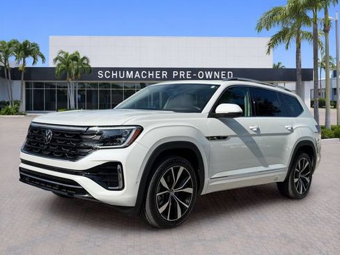 Used 2024 Volkswagen Atlas SEL Premium R-Line AWD/4WD image 3
