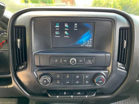 Used 2019 Chevrolet Silverado 2500 W/T w/ WT Convenience Package AWD/4WD image 17