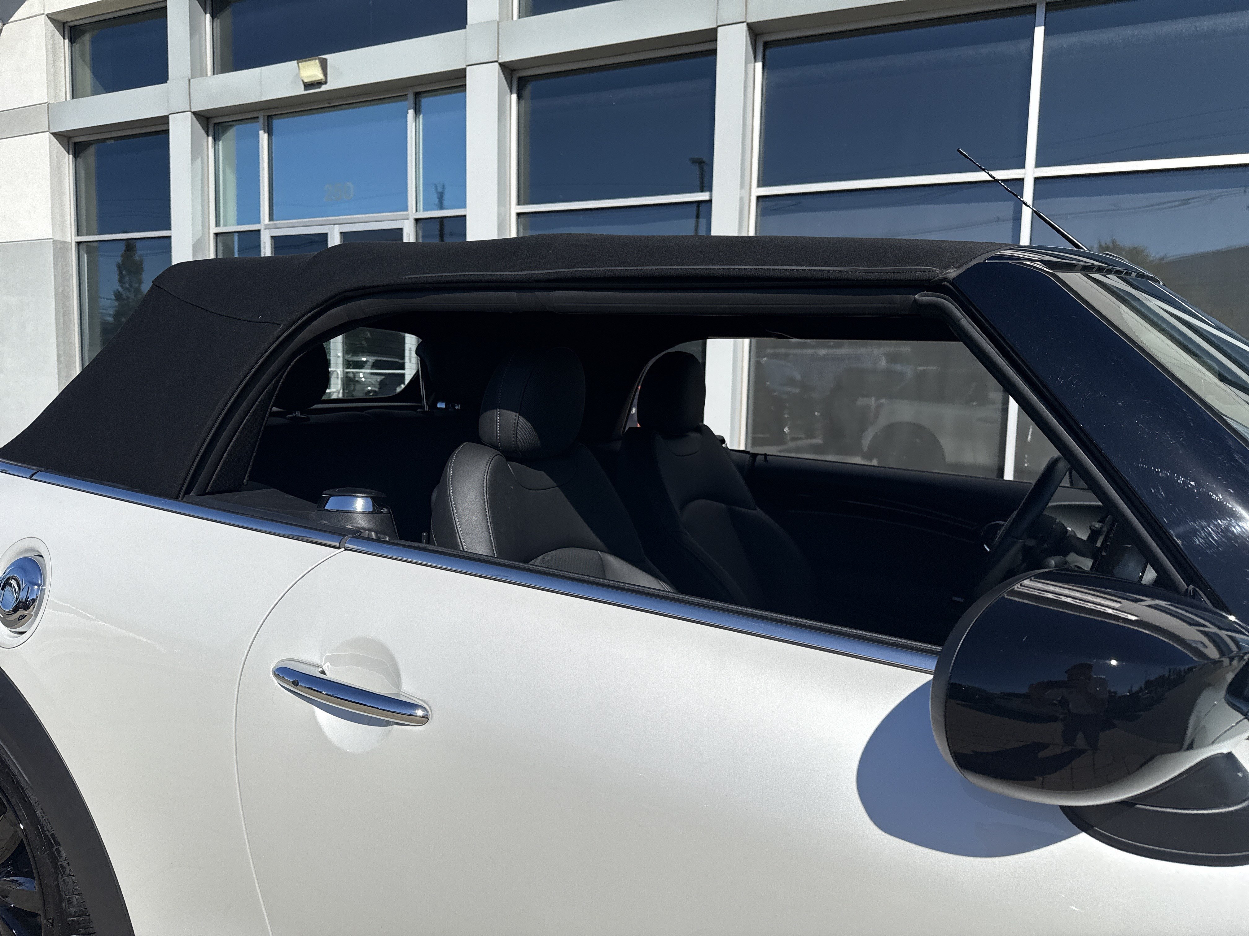 Used 2024 MINI Cooper S FWD image 40
