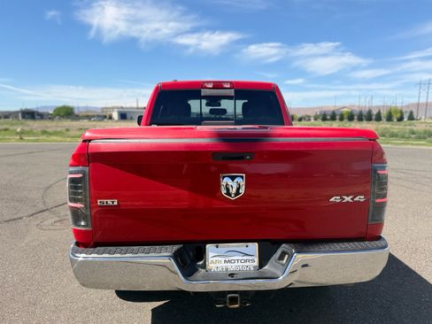 Used 2016 RAM 1500 Classic SLT AWD/4WD image 8