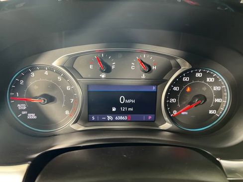 Used 2021 Chevrolet Traverse LT image 17