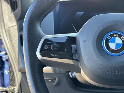 Certified 2025 BMW iX xDrive50 image 31