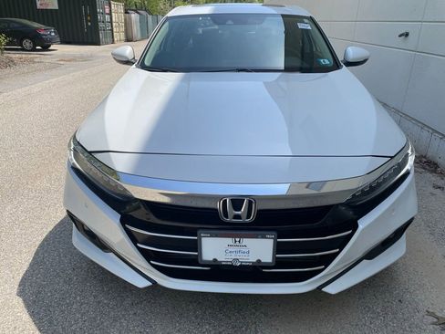 Certified 2021 Honda Accord Touring image 3