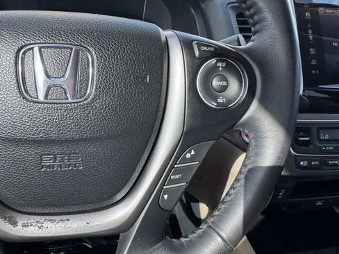 Used 2017 Honda Ridgeline RTL-T image 10
