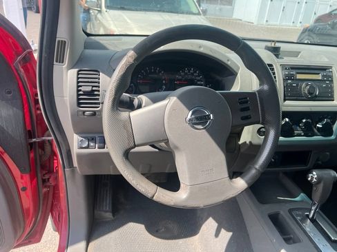 Used 2008 Nissan Frontier SE w/ SE Value Truck Pkg AWD/4WD image 10