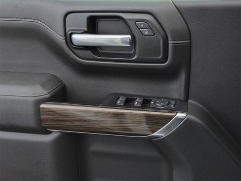 Used 2020 Chevrolet Silverado 1500 LT w/ Texas Edition image 26