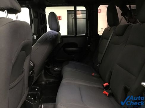 Used 2020 Jeep Wrangler Unlimited Sport AWD/4WD image 31