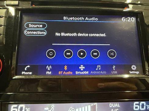 Used 2020 Nissan Rogue SL FWD image 16