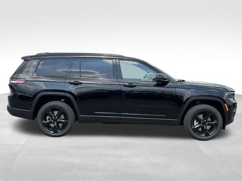 New 2025 Jeep Grand Cherokee L Limited w/ Luxury Tech Group II image 8
