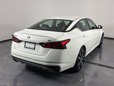 Used 2020 Nissan Altima 2.5 SR FWD image 5