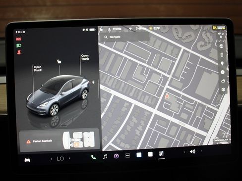 Used 2023 Tesla Model Y Long Range image 6