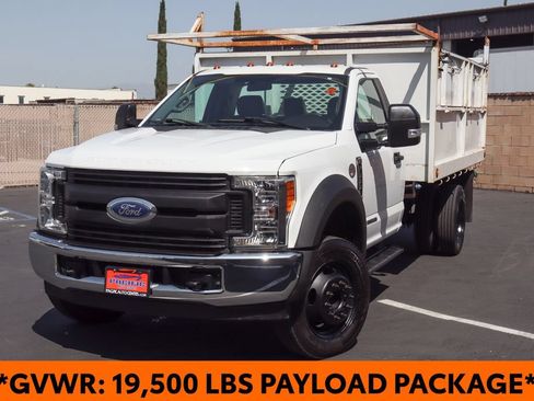 Used 2017 Ford F550 2WD Regular Cab Super Duty image 5