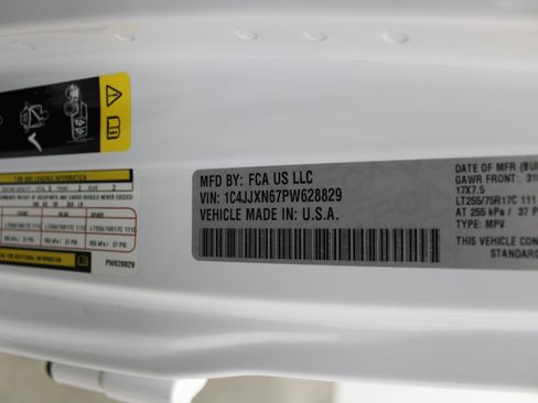 Used 2023 Jeep Wrangler Unlimited image 43