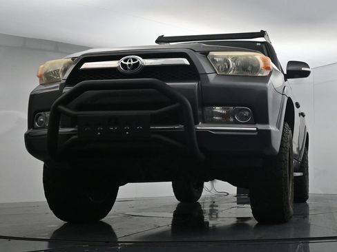 Used 2010 Toyota 4Runner SR5 AWD/4WD image 19