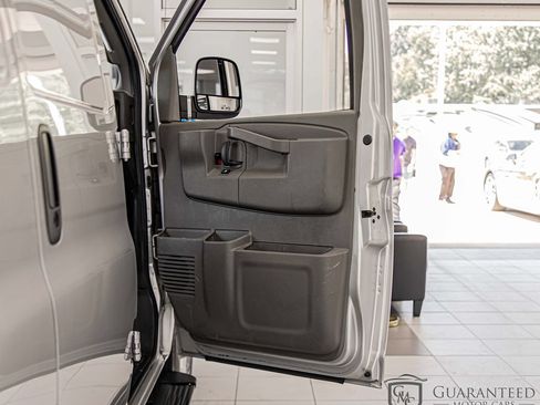 Used 2022 Chevrolet Express 2500 w/ Driver Convenience Package RWD image 26