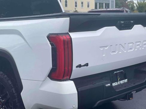 Used 2022 Toyota Tundra SR5 w/ SR5 Convenience Package image 11