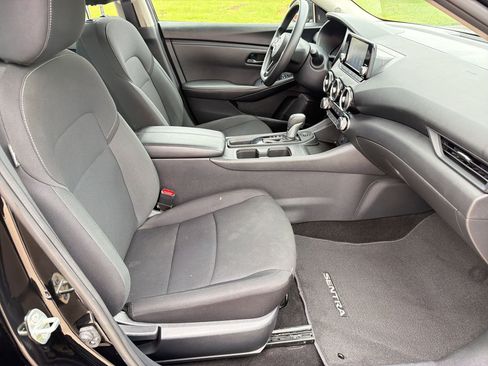 Used 2025 Nissan Sentra S FWD image 29