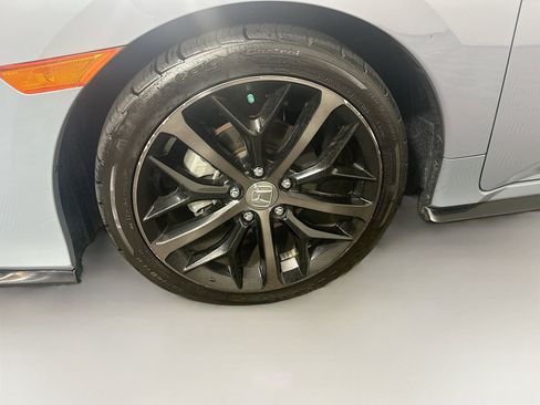 Used 2021 Honda Civic Sport image 11