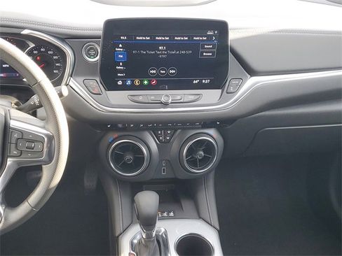 Certified 2023 Chevrolet Blazer LT w/ Convenience Package image 15