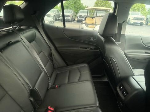 Used 2024 Chevrolet Equinox Premier AWD/4WD image 8