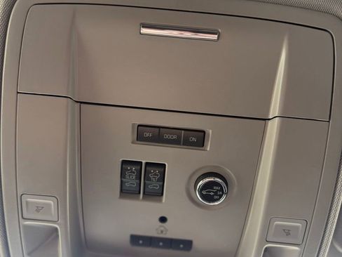 Used 2017 Chevrolet Tahoe LT RWD image 31