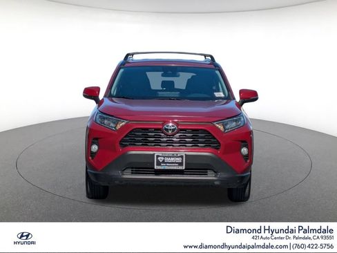 Used 2021 Toyota RAV4 XLE w/ Carpet Mat Package (TMS) FWD image 2