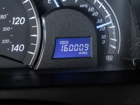 Used 2012 Toyota Camry LE image 19
