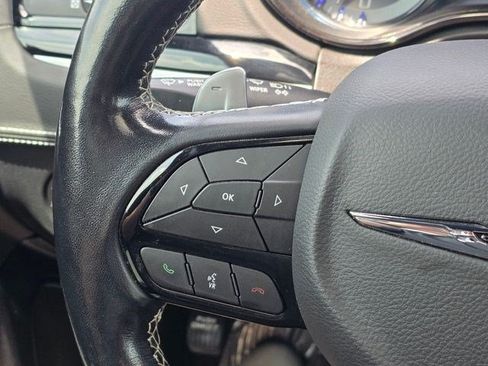 Certified 2023 Chrysler 300 C RWD image 27