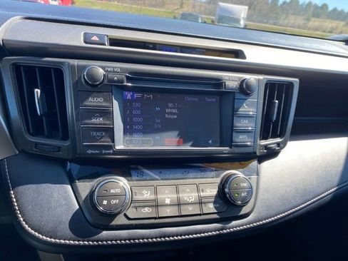 Used 2013 Toyota RAV4 XLE AWD/4WD image 21
